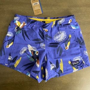 PATAGONIA BAGGIES PARROT SHORTS